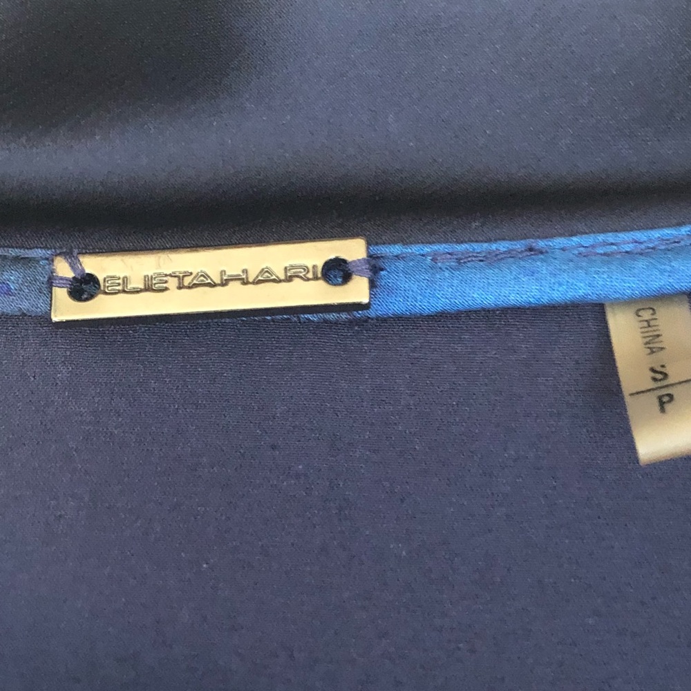 Elie Tahari Blue Print Tie Neck Silk Blouse S - Picture 5 of 6